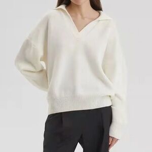 Relaxed Cream V-Neck Collar Sweater